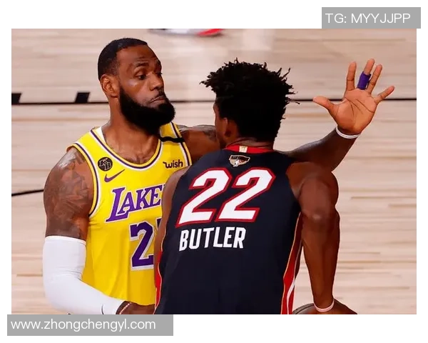 10月10日NBA热火对湖人精彩对决录像回放全程回顾与分析 10月10日NBA热火对湖人精彩对决录像回放全程回顾与分析