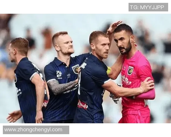 阿德莱德与中央海岸的激烈对决八月一日精彩上演